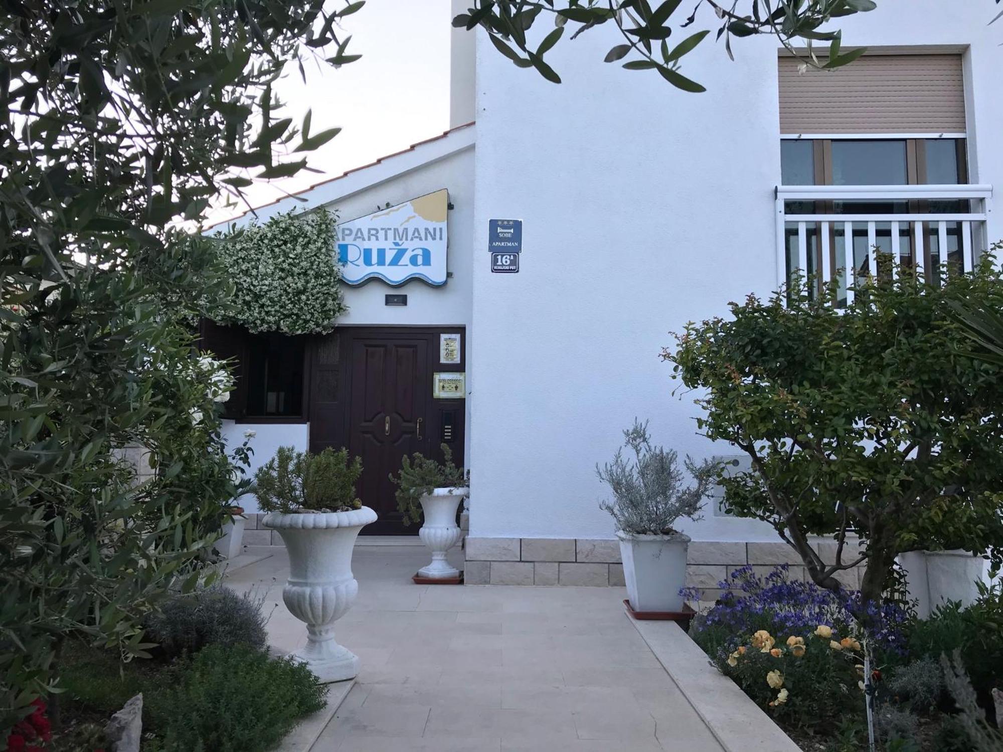 Apartments Ruza Kaštela Exterior foto