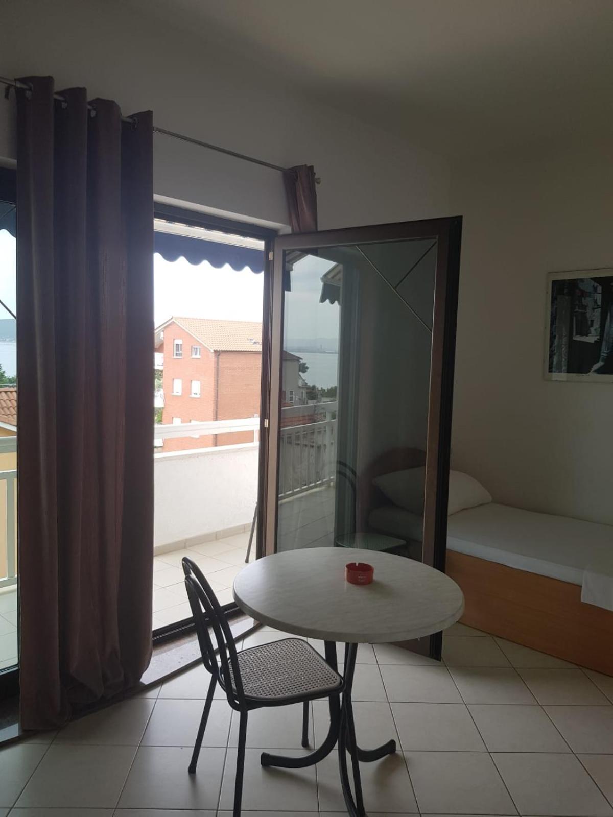 Apartments Ruza Kaštela Cameră foto